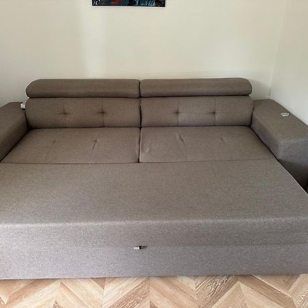 Appartement Cosy Avec Balcon Et Piscine Besancon Ngoại thất bức ảnh